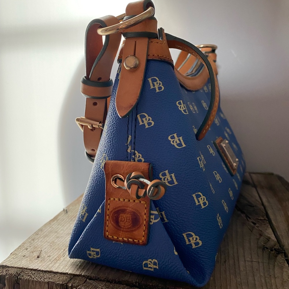 Dooney & Bourke - Picture 5 of 13